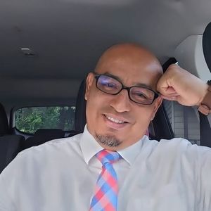 Meet your Posher, Julio